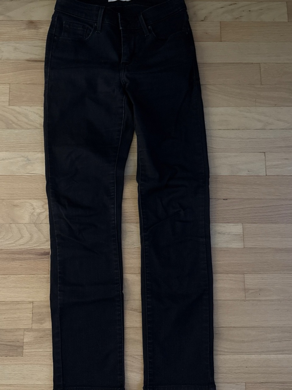 Levi's Straight Leg Jeans in Black